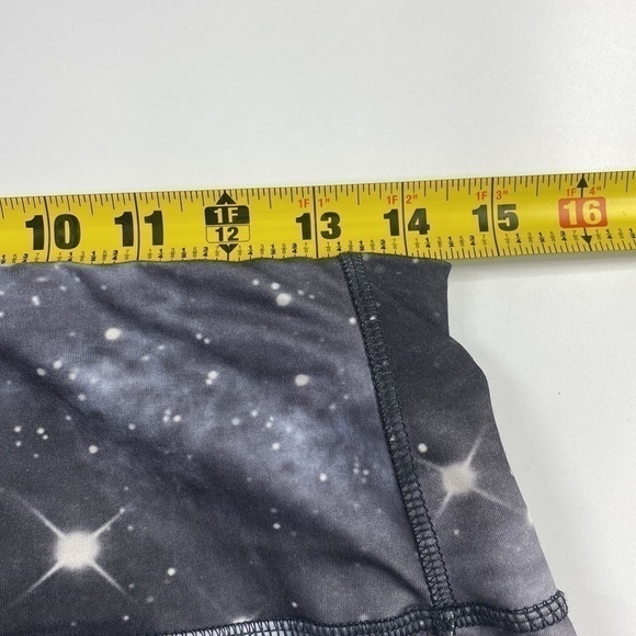 Munvot Space Galaxy Work Out Shorts XL - Picture 3 of 8